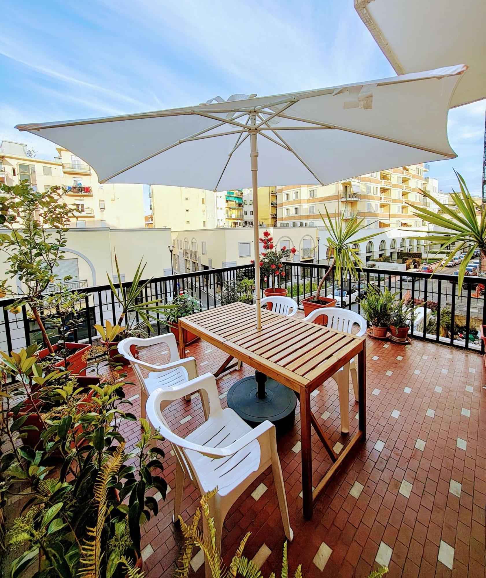 Foce24 - City Garden - Imperia Εξωτερικό φωτογραφία